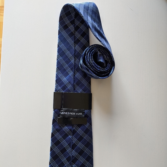 Necktie Jones New York - Picture 3 of 4